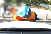 影/新手駕駛肇禍！陸女緊張老公狂喊「剎車」　撞死騎腳踏車男
