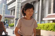 站在ATM前就有罪？陳佩琪怒曬存摺開嗆檢察官