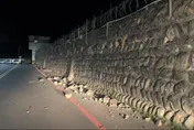 影/平安夜台東卑南連3震　岩灣監獄外牆崩落