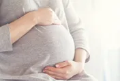 研究：孕婦每天抽菸超過10支　孩子骨折風險大增