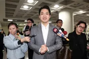 北一女師班群分享蔣萬安演講惹議 　北市府：大罷免還進校園擺攤