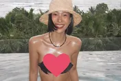 遭疑釀助理輕生！莫莉黑歷史被挖關IG留言　泳裝辣照「家寧按讚」