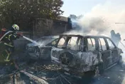 彰化線西鄉火警火煙狂竄　4汽車全毀燒到剩骨架