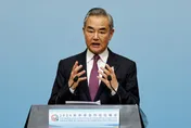 中俄外長通話　王毅：反對未經聯合國同意向主權國家出手