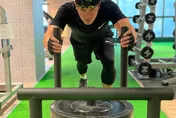44歲曹錦輝秀訓練照！粉絲驚呼「這男人太狠」　首秀延期但有驚喜