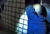 影/賊星該敗！宜蘭監獄逃犯抓到了「開贓車被攔落網」