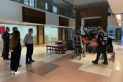 台南市府濺血！男激動找黃偉哲陳情　下秒竟劃傷頸部