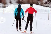 影/碰撞引怒火6打1！法滑雪勝地爆鬥毆　暴力過程智慧眼鏡全錄下