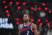 NBA/雷納德又傷了！左膝發炎回洛杉磯　至少缺陣2場