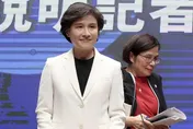 青鳥鋪天蓋地吹捧鄭麗君！他驚：綠台北市長「造神SOP」重啟