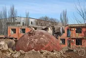 內蒙鋼材廠爆炸增至9死　工人被氣浪掀飛、巨大鐵球噴出砸塌樓