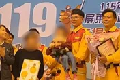 影/光復獲救女童「小沂」送注音卡片　童語：長大要當消防員