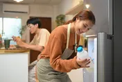 「這5種食物」千萬別放冰箱門！專家：恐吃進大量細菌