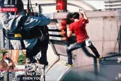 攝影師吊掛半空拍霍諾德！專業團隊曝　網友狂讚：看了都腿軟