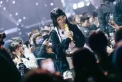 MAMAMOO玟星北流開唱超寵　走進觀眾席「坐粉絲腿上唱歌」