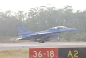 空軍春節加強戰備　第4聯隊F-16V飛官防寒飛行衣首度曝光