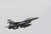 外媒爆料共軍正義使命軍演　對我國F-16戰機發射干擾彈