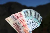 勞工注意！政府延長薪資差額補貼　每月最高領1萬1500