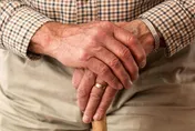 心臟不適就醫！7旬翁被告知「宮內早孕」　陸醫院鬧離譜烏龍