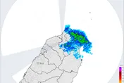 東北風發威！深夜雨彈襲宜蘭縣　最新警戒範圍曝