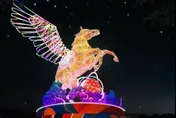 桃園燈會飛馬主燈曝光　網友暴動：聖鬥士星矢回來了？