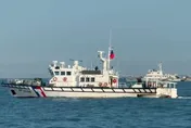 影/春節快到了！大陸4艘海警船連2天侵擾金門　海巡併航阻隔