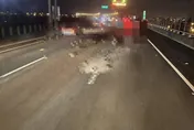 國3竹南段重大車禍！目擊者：老翁騎電輔車逆行遭自小客撞亡