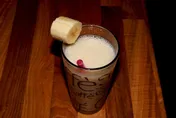 2款飲料喝起來像精液？　泌尿醫實測：香蕉牛奶較接近