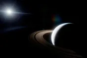 天文學家發現「內外顛倒」行星系統　挑戰宇宙形成理論