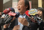王世堅「蔡英文金句」挺高金綠炸鍋！英朝官員開轟：這種人非我同志
