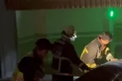 影/台中深夜地下室火燒車濃煙竄　車主聞塑膠味BMW下秒自燃