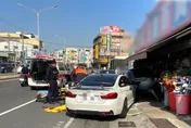 影/酒駕釀禍！高雄白色BMW撞毀11車　23歲駕駛遭法辦