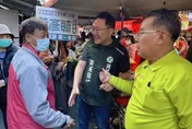 情人節送上「團結的承諾」　郭玟成相挺黃彥毓前鎮小港拚連任