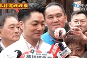 鄭麗文紅繩抖動「神明感召」？蔣萬安微妙笑回：今馬熊讚