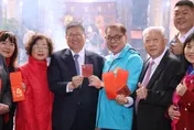 拚新竹縣長初選提名　陳見賢獲歷任縣長同框加持