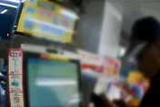 影/北市男中招網路交友詐騙　超商買遊戲點數警急阻