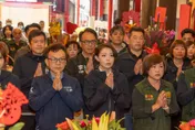 關聖帝君飛昇1867週年　高虹安為新竹市民參香祈福