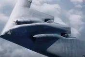 影/秀肌肉！美曝光B-2轟炸機影片　攜「2千磅炸彈」轟伊飛彈設施