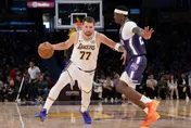 NBA/詹皇+東契奇聯手發威！湖人主場痛宰國王　豪取二連勝