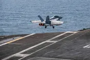 美軍阿曼灣攔截赴伊朗油輪　船起火後印度船員均安
