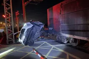 「休旅車闖平交道被撞」肇事者是新埔站值班站長！遭火速調職