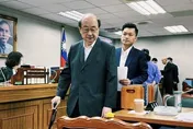 新竹市綠營迎來「後柯建銘」時代！東、北區議員陷全民調激戰