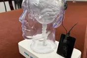實現意念控制！陸批准全球首款腦機介面醫療器材上市