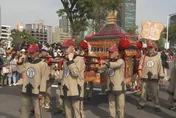影/直擊大甲鎮瀾宮媽祖賜福「航海王」！經典IP嗨翻高雄港