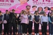 拚初選辦「萬人挺瓔團結大會」！楊瓊瓔喊：我準備好了