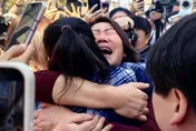 阿公重男輕女！陸女出生2天被扔獲荷蘭夫婦收養　返陸淚崩認親