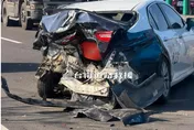 影/西濱布袋段連2車禍！警處理事故遭撞擊　車尾削爛