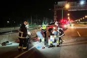 影/魂斷台61線！新北重機妙齡女「碰撞貨車」慘死