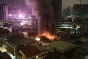 中和深夜火警黑煙狂竄！　當地居民：還聽到爆炸聲