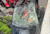 台東79歲老翁失控自撞波及民宅！卡車內送醫不治